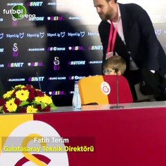Fatih Terim, basın toplantısına torunuyla birlikte geldi
