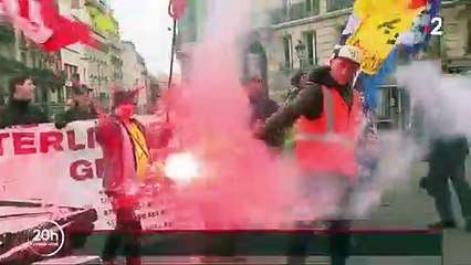 Retraites : grévistes et "gilets jaunes" dans la rue