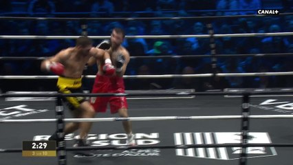 Ahmed El Mousaoui en difficulté au 3e round