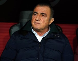 Download Video: Fatih Terim, Arda Turan'a yeşil ışık yaktı: Futbolu burada bırakmalı