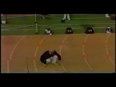 Athlé lancer poids ulf timmerman 20,66m indoor