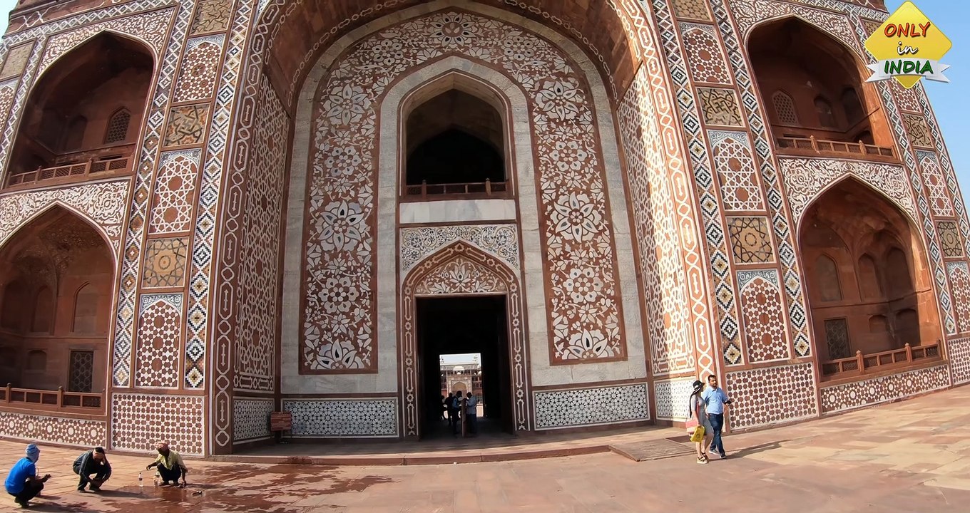 Akbar's tomb, Tomb of Akbar The Great Area, Sikandra, Agra, India