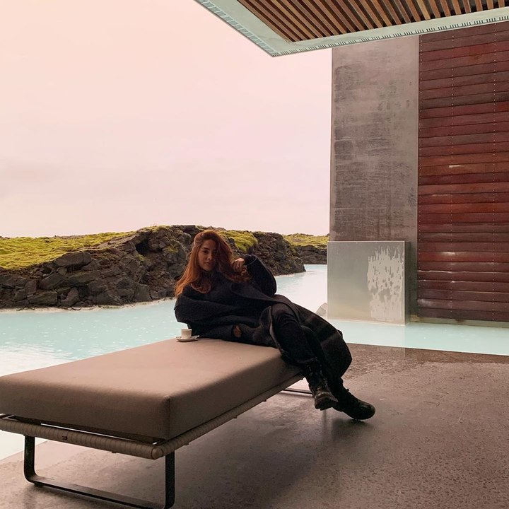 فوز الفهد تعلق بصدق على عدم زواجها في لحظة نادرة من الانفعال الحزين