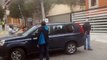 Vídeo del momento en el que salen los coches de los diplomáticos españoles de la embajada de México en La Paz