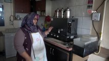 Kocasına yardım için geldiği sanayide 10 yıldır çay ocağı işletiyor