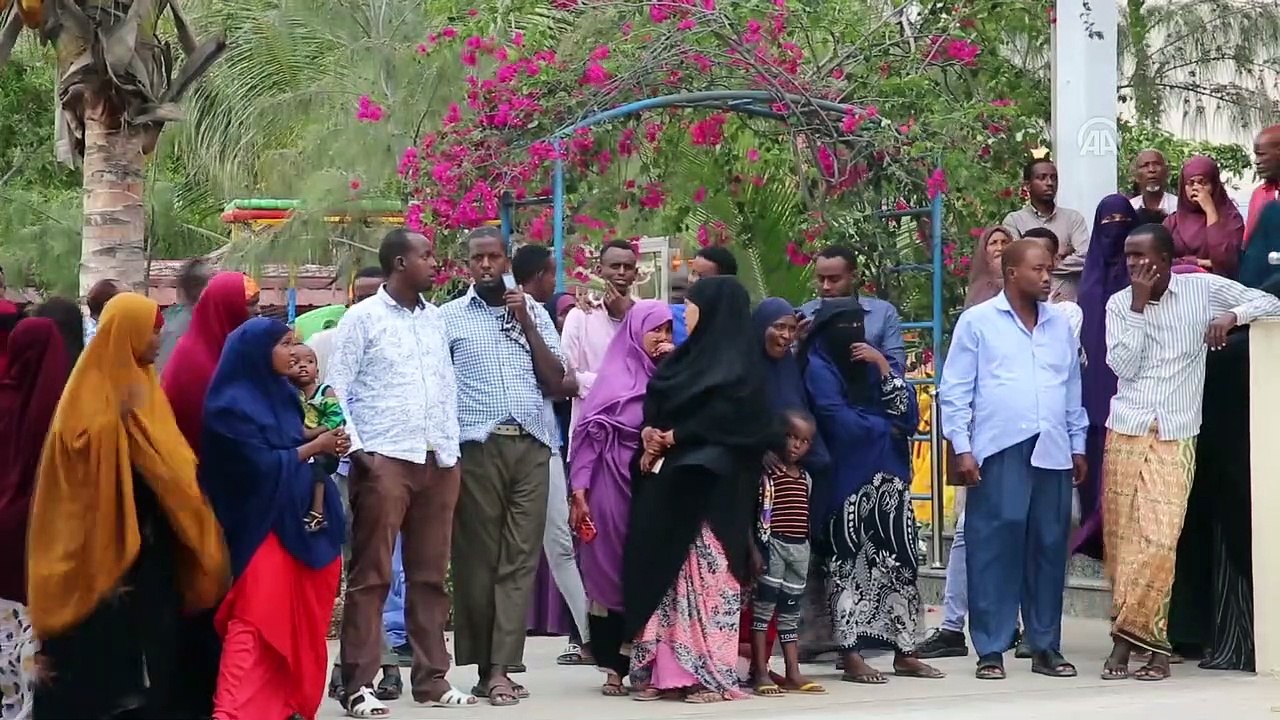 Somali'deki terör saldırısı - 2 Türk'ün cenazesi ile yaralananları Türkiye'ye getirecek uçak havalandı - MOGADİŞU