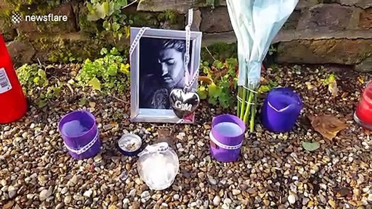 Tributes placed outside George Michael's home after death of sister