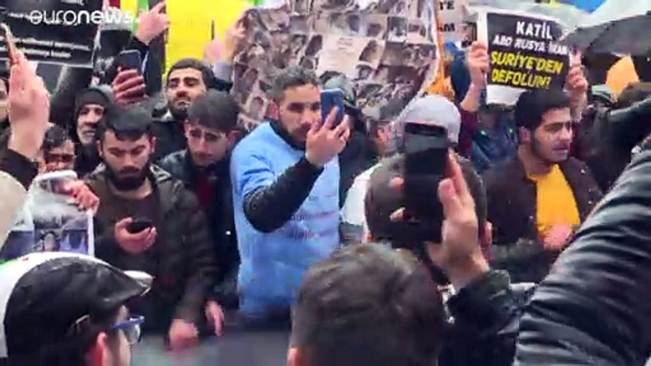 Istanbul: Proteste gegen Angriffe in Idlib