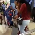 Ghana: une femme avec un énorme postérieur crée le buzz à l’aéroport (Vidéo)