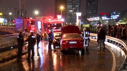 Ümraniye'de kafa kafaya çarpıştılar: 1'i ağır, 7 yaralı