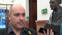 Jordi Salvador (ERC) hace el saludo fascista al acabar la intervención de Pablo Casado: ¿Broma o acto reflejo?