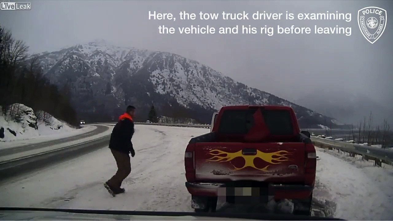Evité de peu par une voiture au virage trop large !