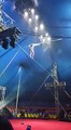 Chute d'un funambule dans un cirque
