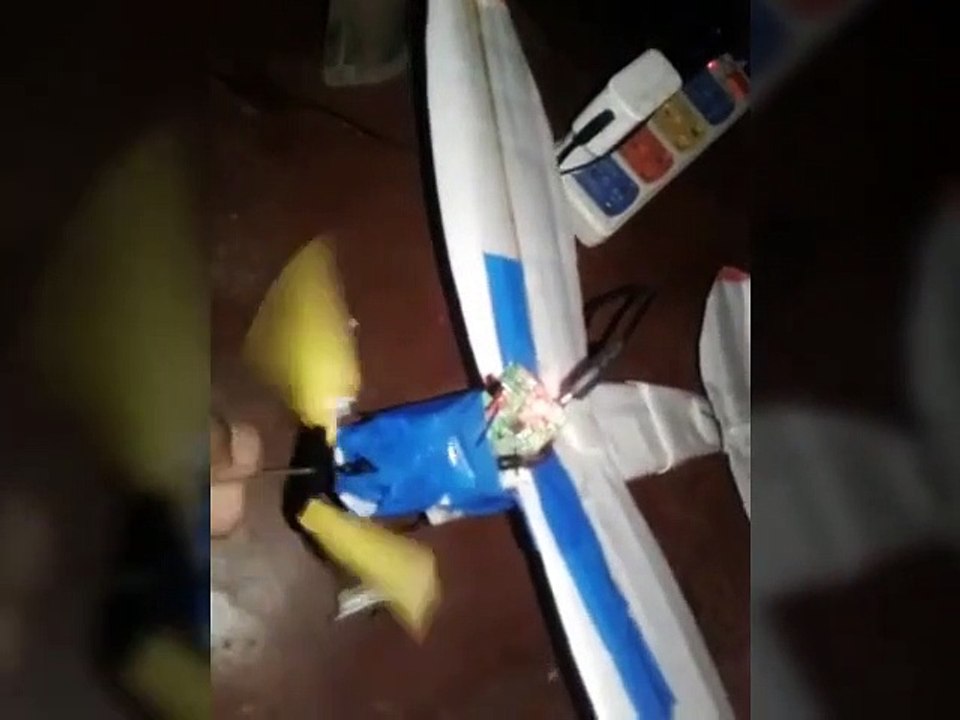 How_to_make_rc_plane.plane_kaise_banye._jahaj_kaise_udta_hai.✈_part-_2(Free_flight)(480p)