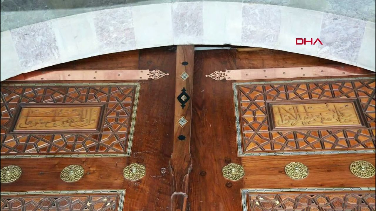 Tarihi Süleymaniye Camii'nde restorasyon rezaleti!