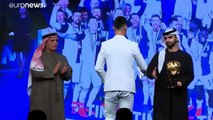 شاهد: رونالدو أفضل لاعب في العالم و المغربي حمد الله الأفضل عربيا في حفل 