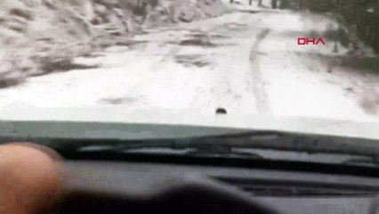 Kar nedeniyle 30 kişi mahsur kaldı, 2 kişi yaralandı