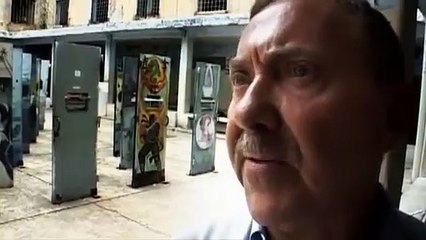 Deus e o Diabo em Cima da Muralha / Trailer