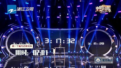 Fastest time to solve 3 Rubik_s Cubes while juggli