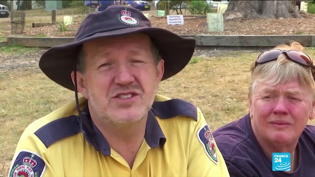 Volunteer firefighters in Australia to be compensated for intense bushfire season