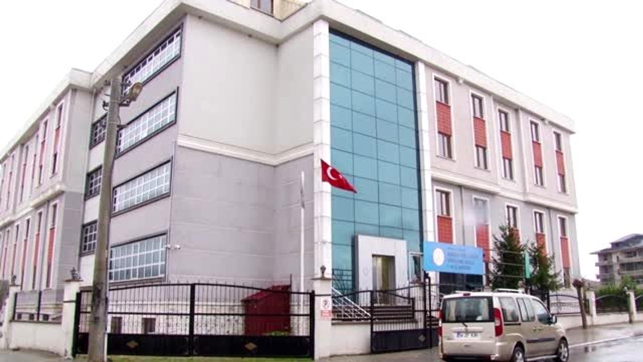 "Özel" çocukların eğitim gördüğü okulda veliler meslek kurslarına katılıyor