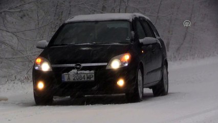 Kırklareli'nde kar yağışı etkili oluyor - KIRKLARELİ