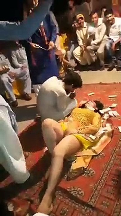 Punjabi Shadi Mujra Dance Party