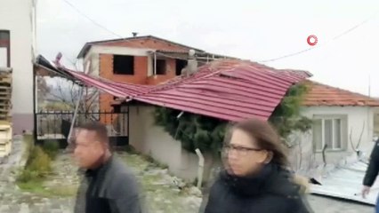 Biga'da fırtınanın etkisiyle adliyenin çatısı uçtu