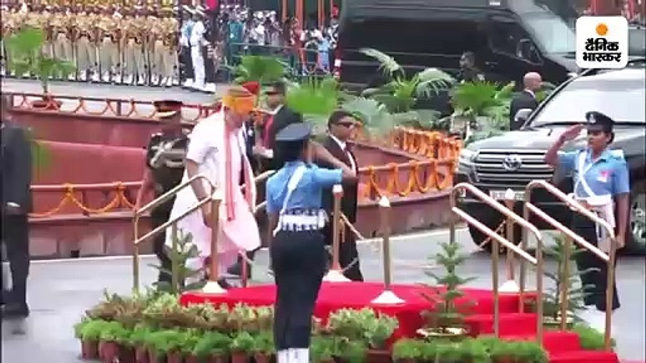जनरल बिपिन रावत देश के पहले चीफ ऑफ डिफेंस स्टाफ...