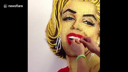 US artist creates a sweet portrait of Marilyn Monroe with 5000 pieces of CANDY!