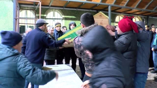 Beylikdüzü'nde eşi tarafından öldürülen ferhat kırış için cenaze töreni düzenlendi