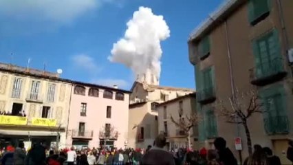 Nueve heridos en un acccidente de los trabucaires de la fiesta del pino de Centelles