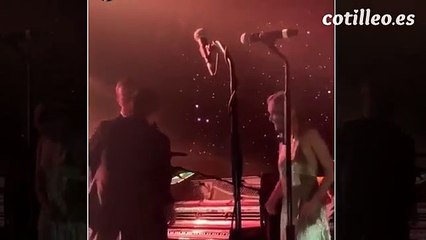 ¡Pillados! Marta Ortega y Carlos Torretta dan rienda suelta a la pasión en su boda