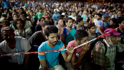 للقصة بقية- على أبواب السفارات