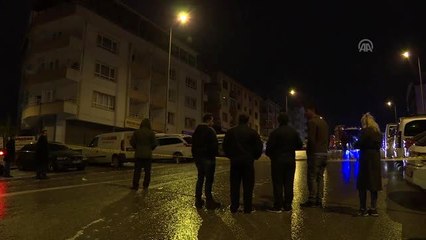 Başkentte seyir halindeki otomobil alev aldı