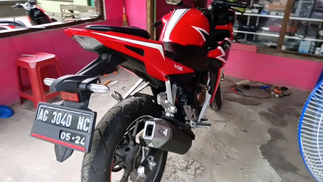Modifikasi lampu depan cbr