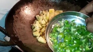 poha recipe,Vegetables poha recipe, वेजीटेबल पोहा ऐसे बनाएंगे तो खाते रह जाएंगे,Poha recipe in hindi,Poha recipe,quick breakfast recipes,homemade poha recipe,maharashtrian poha recipe