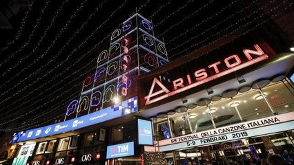 Signorini brucia Amadeus e svela i cantanti in gara a Sanremo: ecco i big che saliranno sull'Ariston