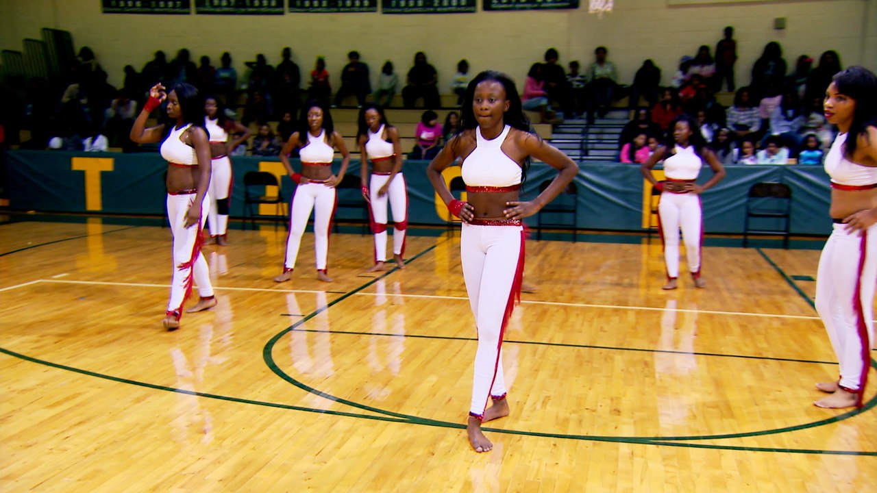 Bring It!The Dolls Want to Beat the Dazzling Divas with ClassS3E307 video Dailymotion