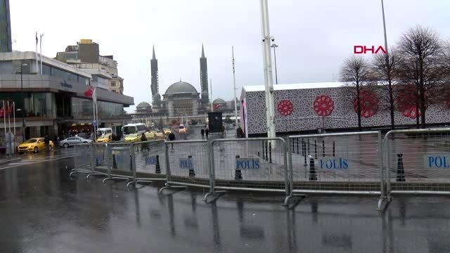 Taksim meydanı ve ortaköy'de yılbaşı hazırlıkları