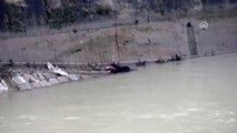 Hatay'da nehre düşen kadını itfaiye kurtardı