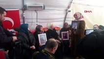 Diyarbakır emine erdoğan hdp önündeki anneleri ziyaret etti