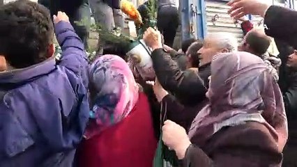 BEDAVA FİDANI DUYAN KOŞTU