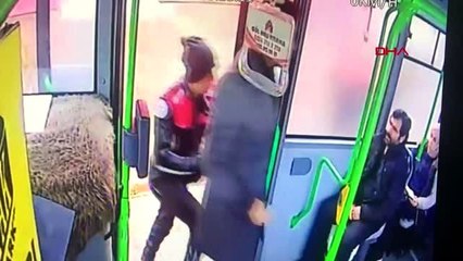 Bursa 11 yıl hapis cezası olan şüpheli, halk otobüsünde böyle yakalandı-2