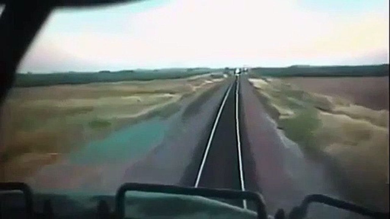 shocking Face 2 face train accident