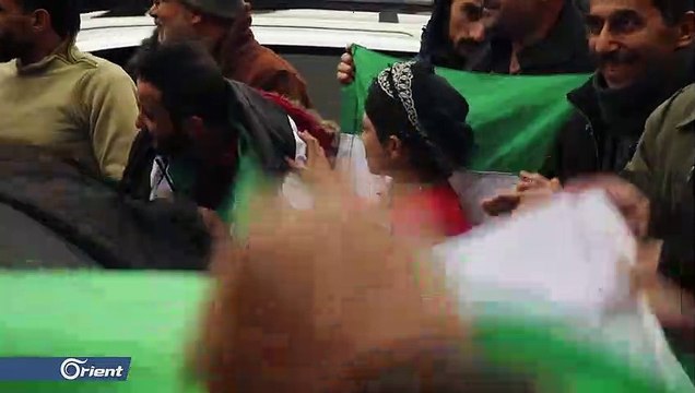 وقفة احتجاجية في مدينة سراقب تنديداً بقصف مدن وبلدات إدلب