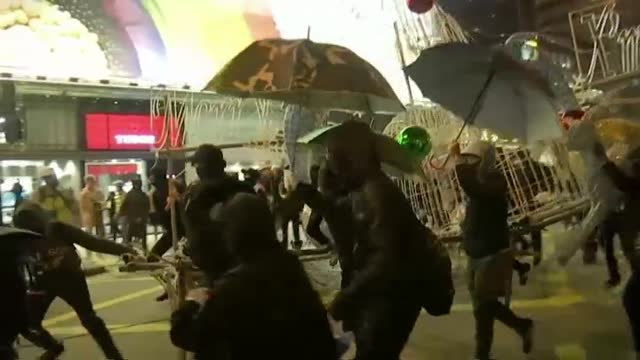 Continúan las protestas en Hong Kong por Año Nuevo