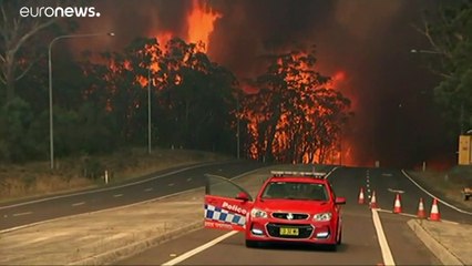 Miles de personas atrapadas en las playas en Australia
