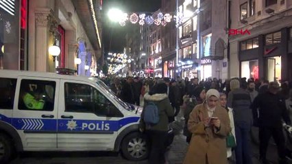 İstiklal caddesi'ne çıkan yollarda güvenlik önlemi