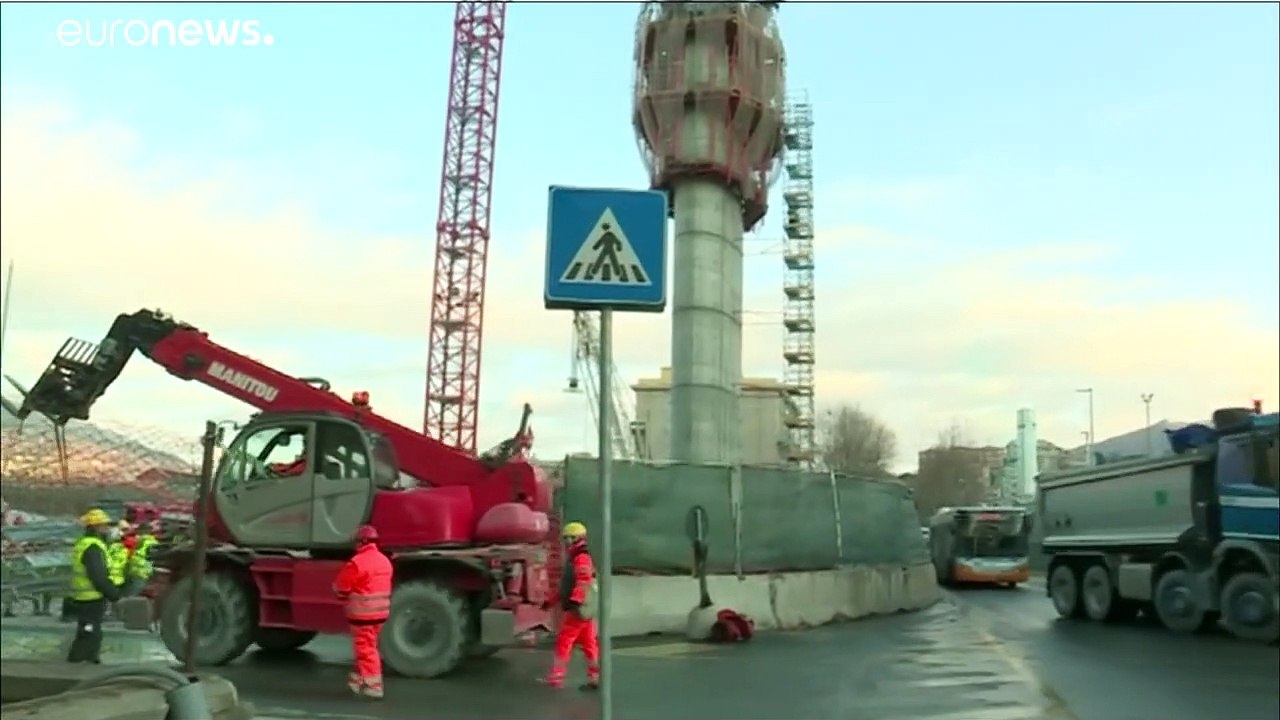 Genua: Feuer an der neuen Morandi-Brücke